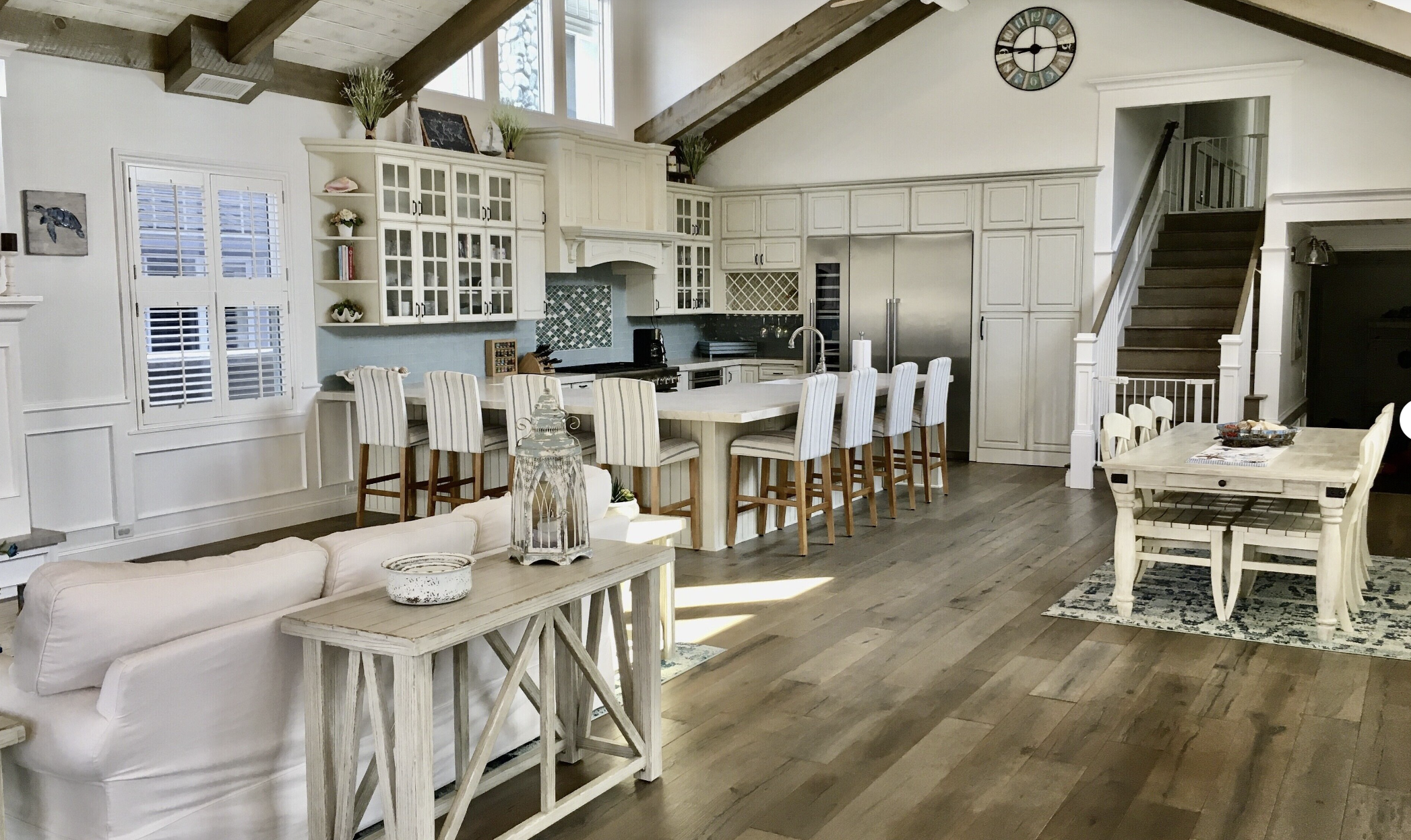 Great room and kitchen with vaulted ceiling